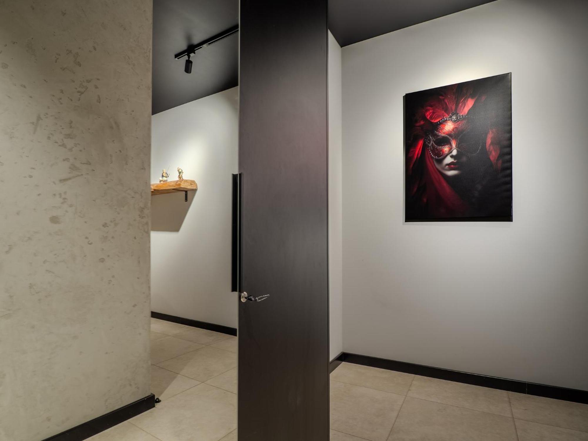 A Charming Loft In The Heart Of With Free Parking Apartament